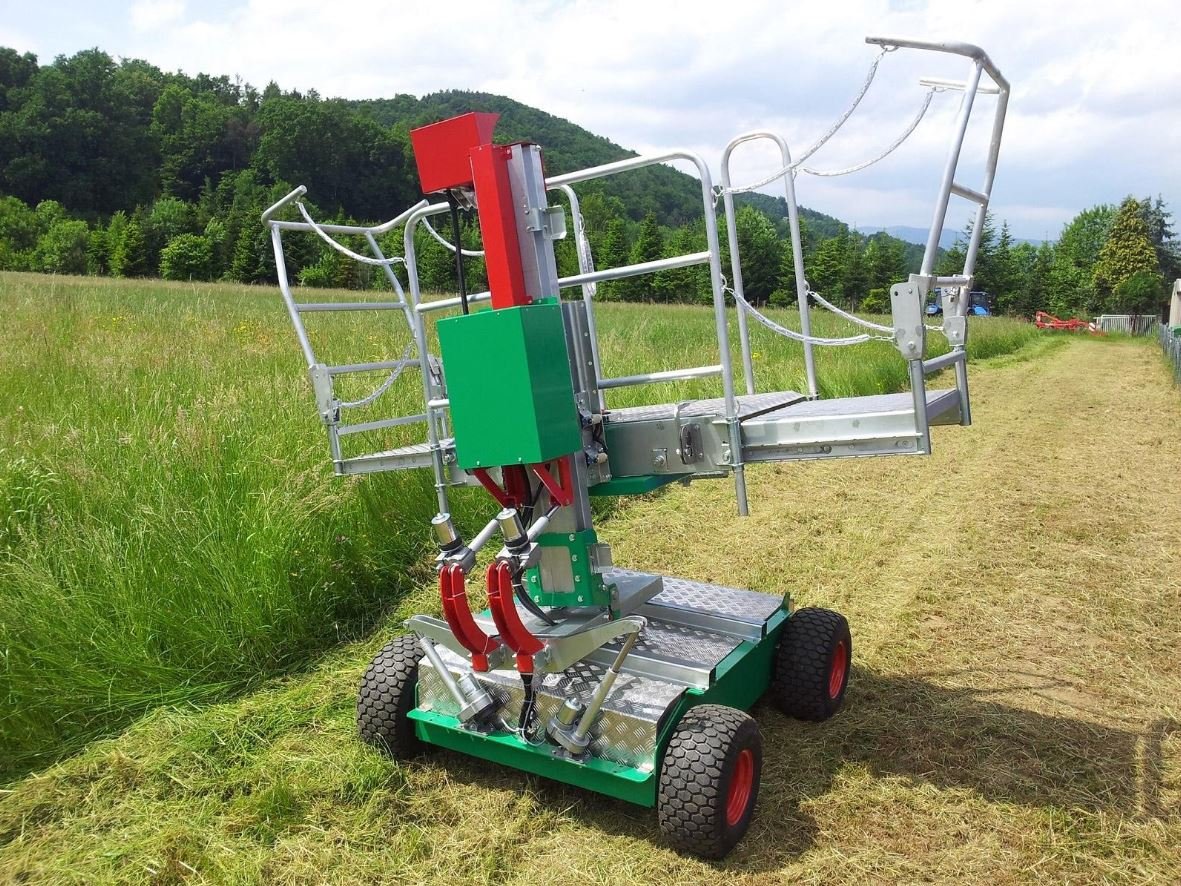 Samojízdné sklizeče ovoce s možností montáže plošiny Frumaco – Tecno S a Tecno L